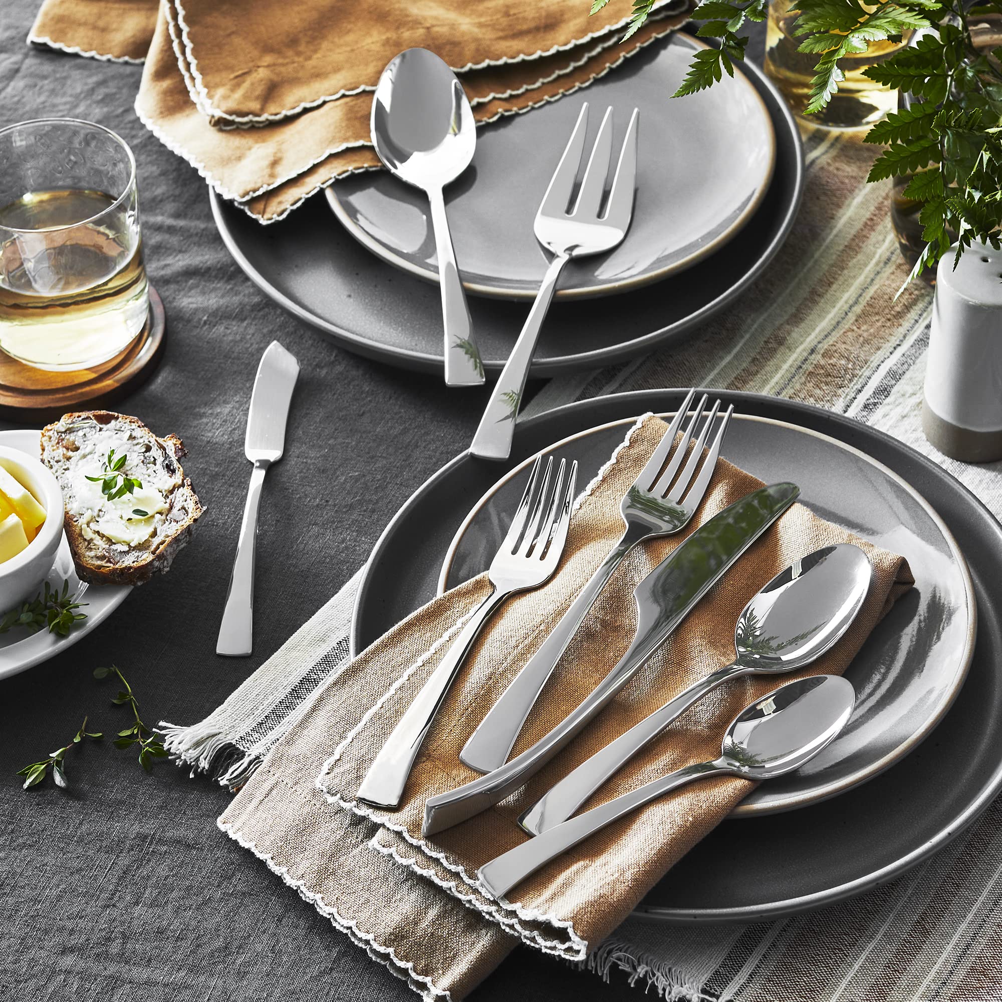 ZWILLING Bellasera 23-pc 18/10 Stainless Steel Flatware Set - Image 3