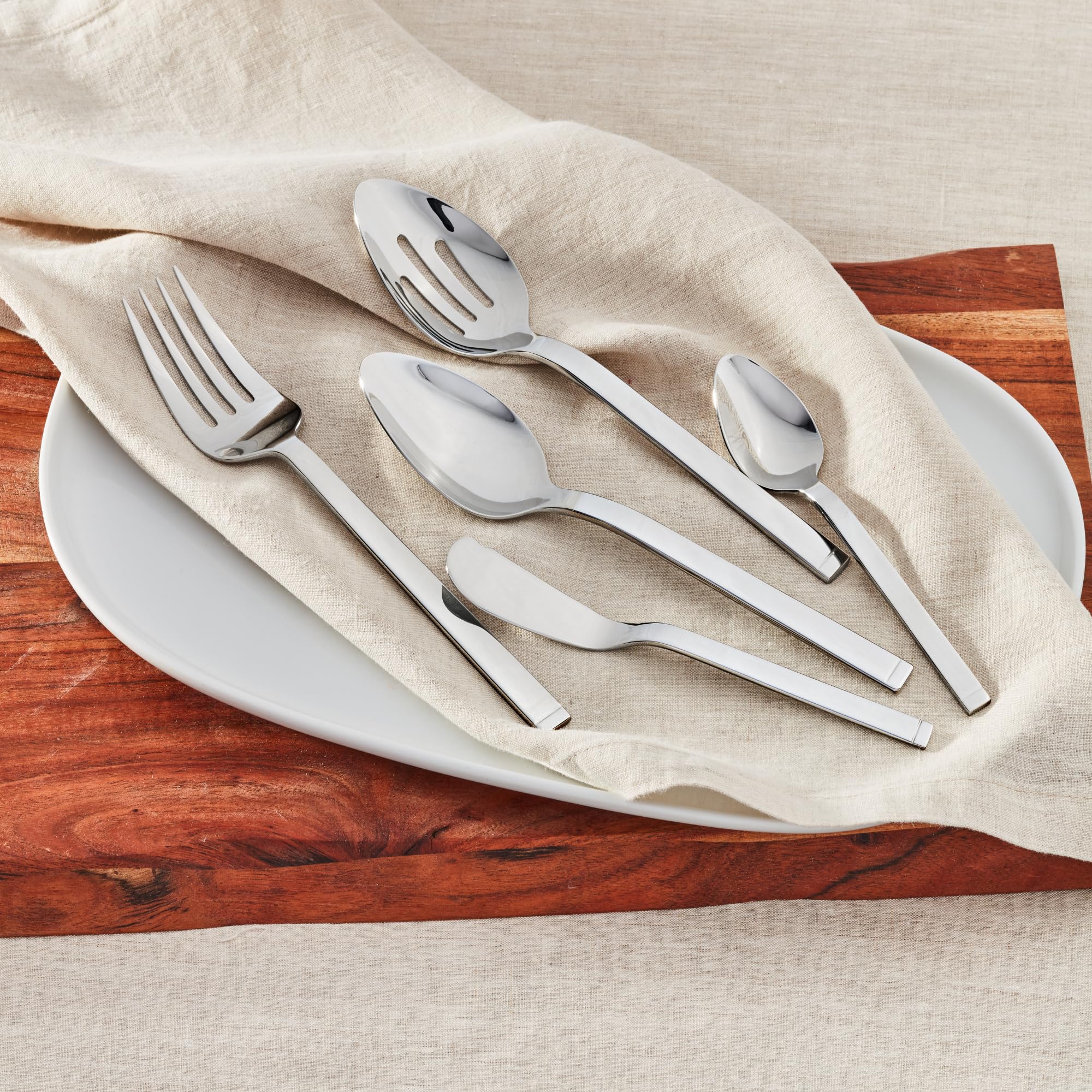 ZWILLING Squared 45-pc 18/10 Stainless Steel Flatware Set - Image 6