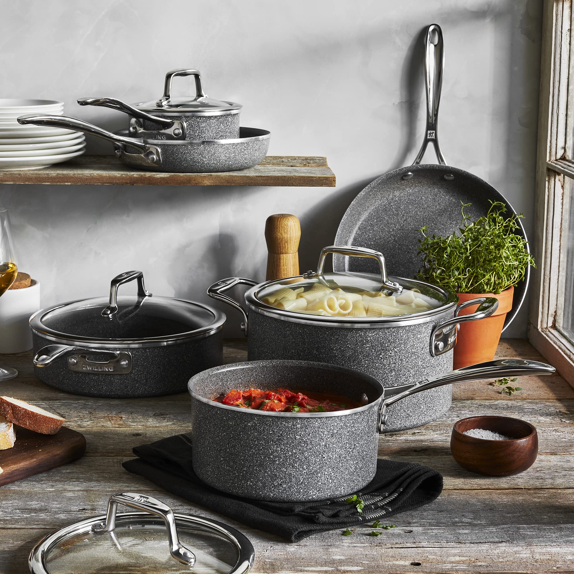 ZWILLING Vitale 10-pc Aluminum Nonstick Cookware Set - Image 3
